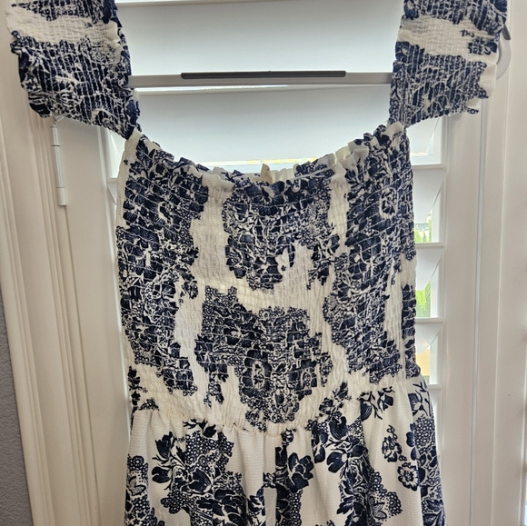 Converstitched romper size medium - Picture 2 of 9